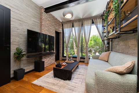 TV and multimedia, Living room