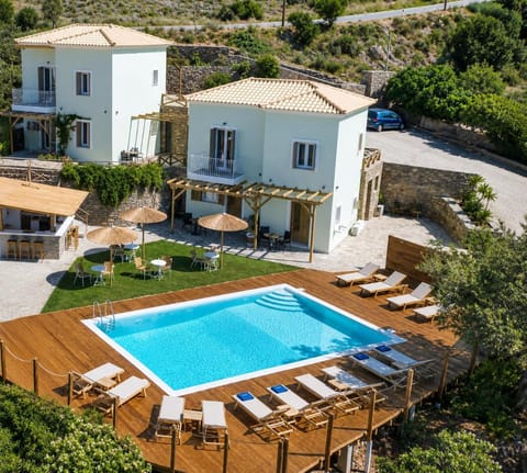Property building, Pool view, Swimming pool, sunbed