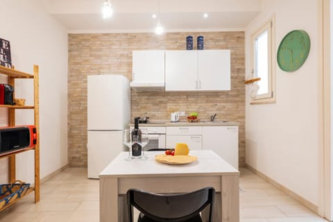 Dining area, microwave, oven, kitchen