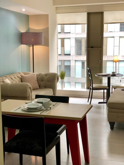 Living room, Photo of the whole room, Seating area, Dining area