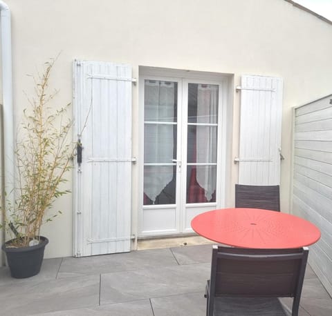 Patio, Balcony/Terrace