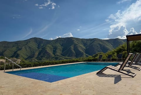 Mountain view, Swimming pool