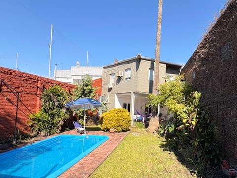 Garden, Garden, Swimming pool, Swimming pool