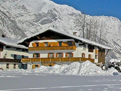 Property building, Winter