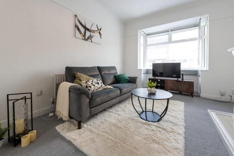 TV and multimedia, Seating area