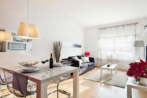 Lounge or bar, On site
