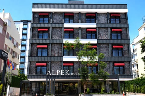 Property building, Day
