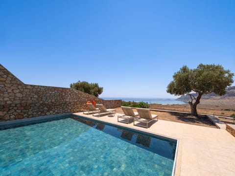 Day, Natural landscape, Pool view, Sea view, Swimming pool, sunbed