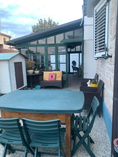 Patio, Garden, Balcony/Terrace