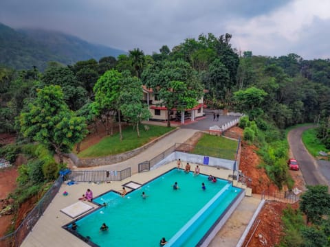 Spring, Day, Neighbourhood, Natural landscape, Bird's eye view, Mountain view, Pool view, Swimming pool, sunbed