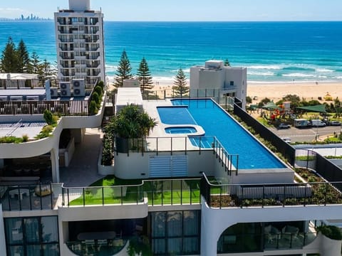 Pool view, Swimming pool, Swimming pool