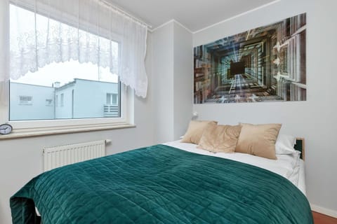 Bed, Photo of the whole room, Bedroom, internet