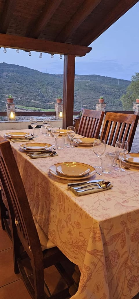 Day, Natural landscape, Balcony/Terrace, Mountain view