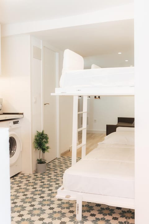 Photo of the whole room, bunk bed