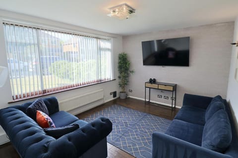 Communal lounge/ TV room, Living room