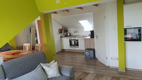 Kitchen or kitchenette, Seating area, Dining area