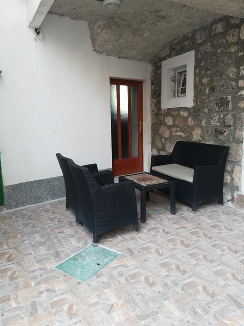 Off site, Seating area