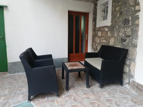 Off site, Seating area