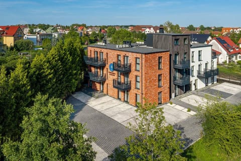 Property building, Day, Neighbourhood, Natural landscape, City view, Location