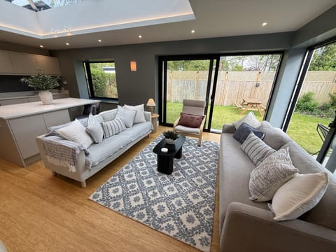 Living room, Garden view