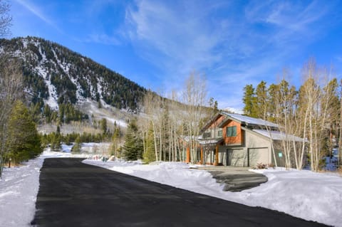 Frisco Cedar Cabin Cabin in Frisco