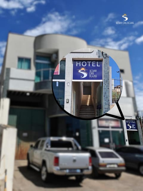 Property building, Facade/entrance, Street view, Location