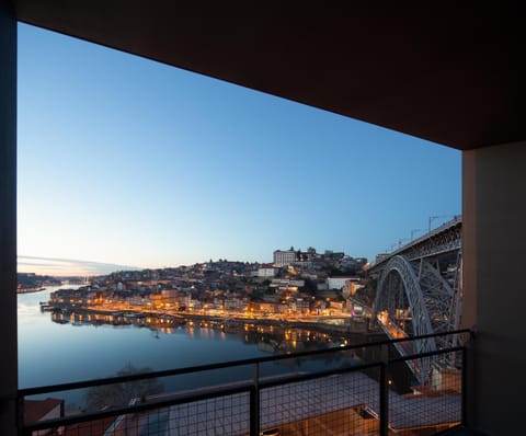 Balcony/Terrace, City view, Landmark view, River view