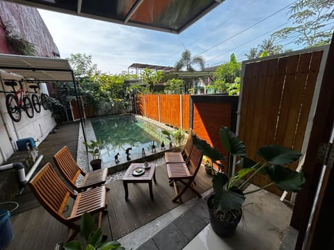 View (from property/room), Balcony/Terrace, Pool view, Swimming pool, Swimming pool