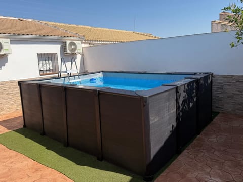 Garden, Swimming pool