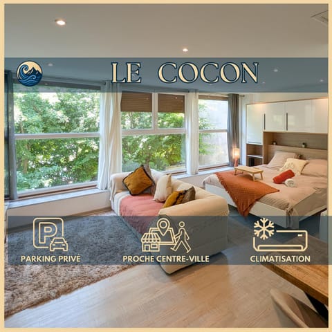 Bed, Property logo or sign, Photo of the whole room
