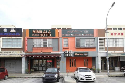 Facade/entrance
