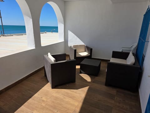 Seating area, Sea view