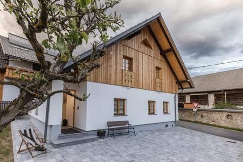 Property building, Day