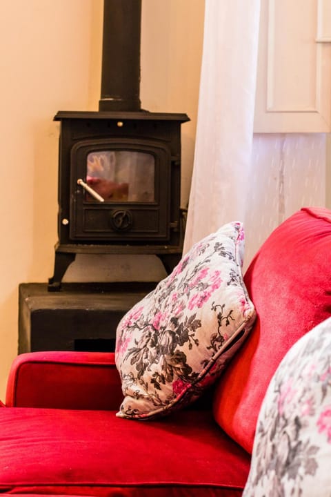 Seating area, flat iron