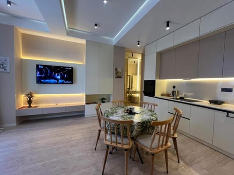 Kitchen or kitchenette, Living room, Dining area