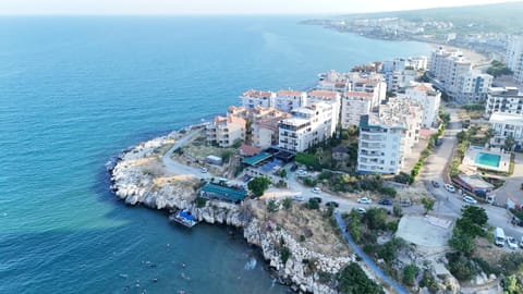 Property building, Natural landscape, Bird's eye view, Beach, Sea view