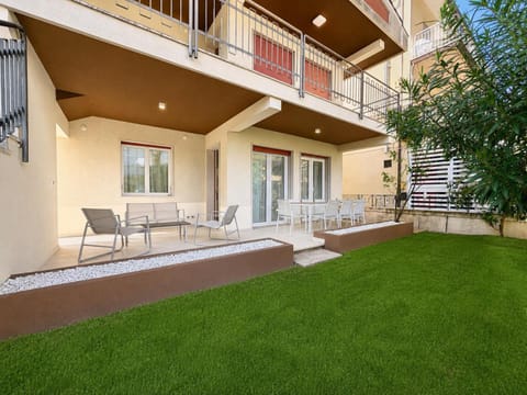 Patio, Garden, View (from property/room), Balcony/Terrace, Garden view