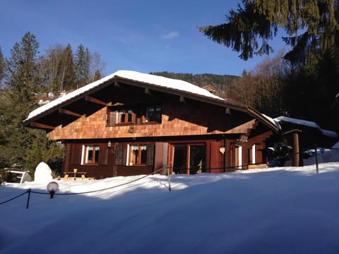 Property building, Natural landscape, Winter, Mountain view
