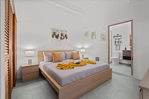 Bed, Photo of the whole room, Bedroom, towels, wardrobe