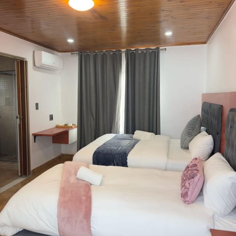 Bed, Photo of the whole room, Bedroom, towels, air conditioner