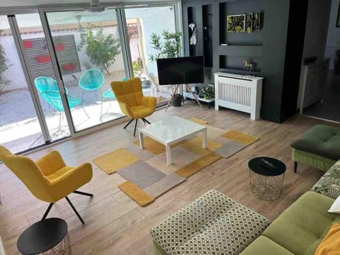 Seating area