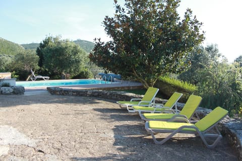 Day, Natural landscape, Mountain view, Pool view, Swimming pool, sunbed