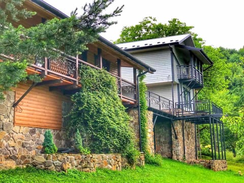 Property building, Day, Natural landscape
