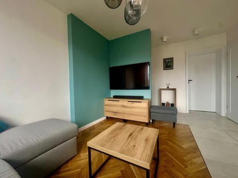 Communal lounge/ TV room, TV and multimedia, Living room, Seating area