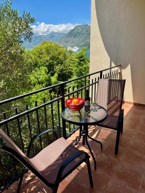 Day, Natural landscape, View (from property/room), Balcony/Terrace, Mountain view, Sea view