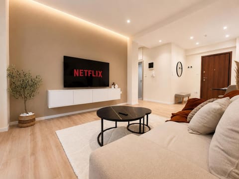 TV and multimedia, Living room, Entertainment