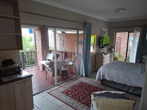 Patio, Patio, Bedroom