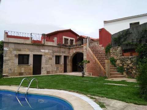Facade/entrance, Garden