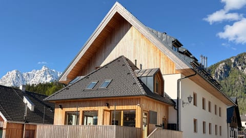 Property building, Day, Mountain view