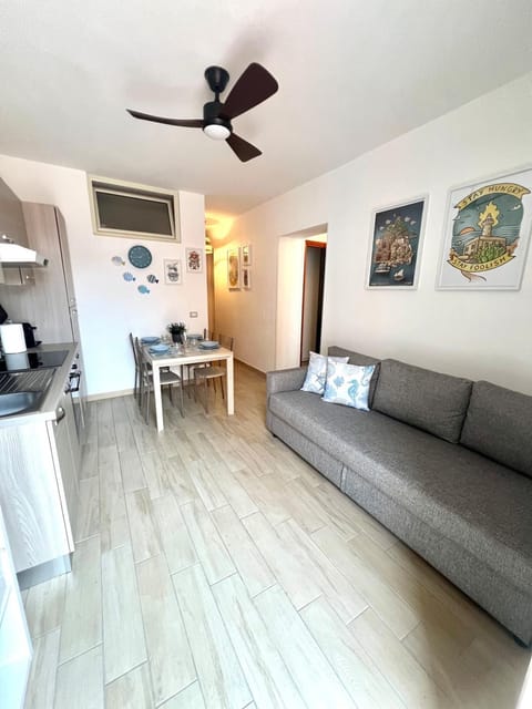 TV and multimedia, Kitchen or kitchenette, Living room, Dining area